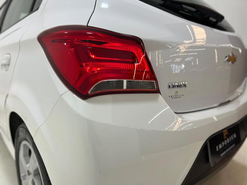 Chevrolet Onix 14at LT - foto 5