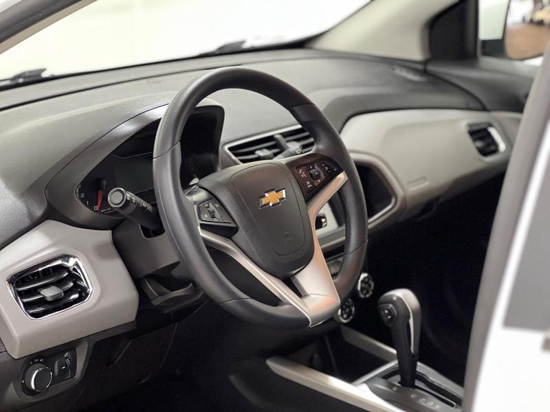 Chevrolet Onix 14at LT - foto 8