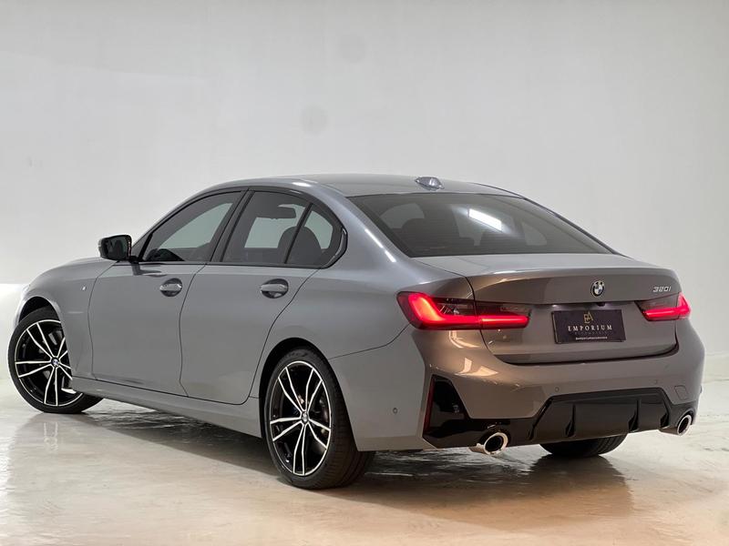 BMW 320i M Sport Flex - foto 5