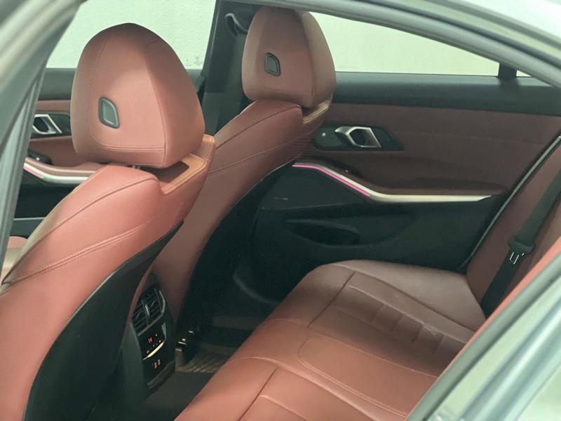 BMW 320i M Sport Flex - foto 10