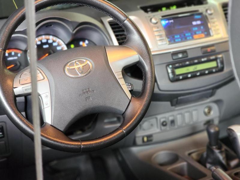 Toyota Hilux Srv Cdup 4X4 30tb Ic 16V Nserie - foto 17