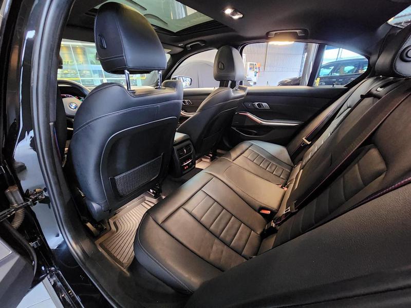 BMW 320i - foto 16