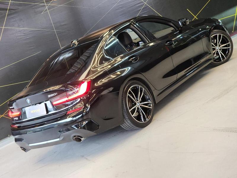 BMW 320i - foto 19