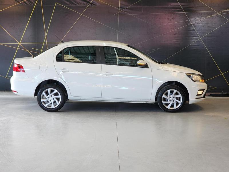 Volkswagen Voyage 1.6 MSI Total Flex Automático - foto 5