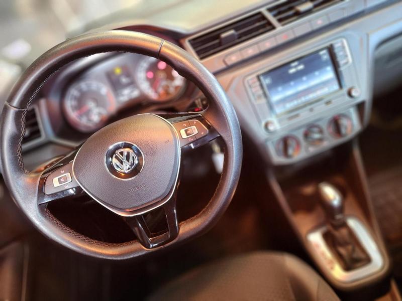 Volkswagen Voyage 1.6 MSI Total Flex Automático - foto 6