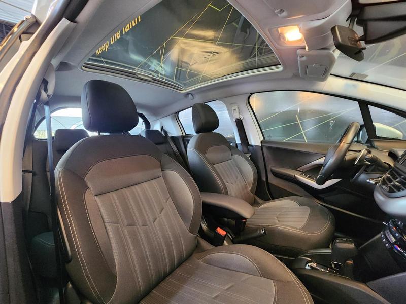 Peugeot 208 Griffe At - foto 15