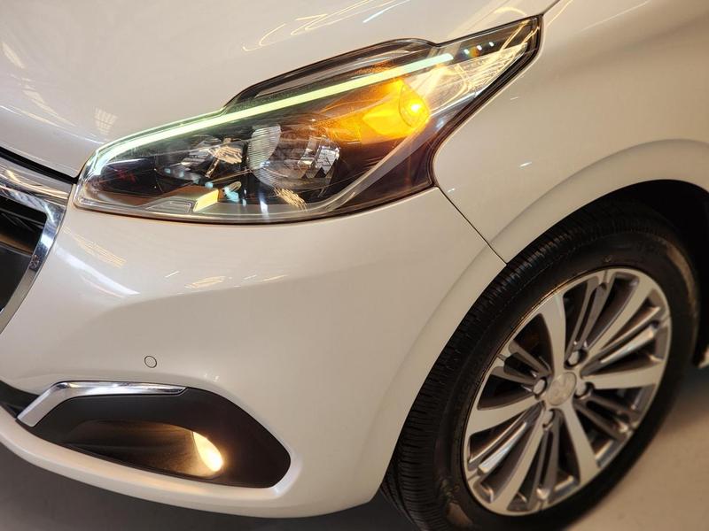 Peugeot 208 Griffe At - foto 16