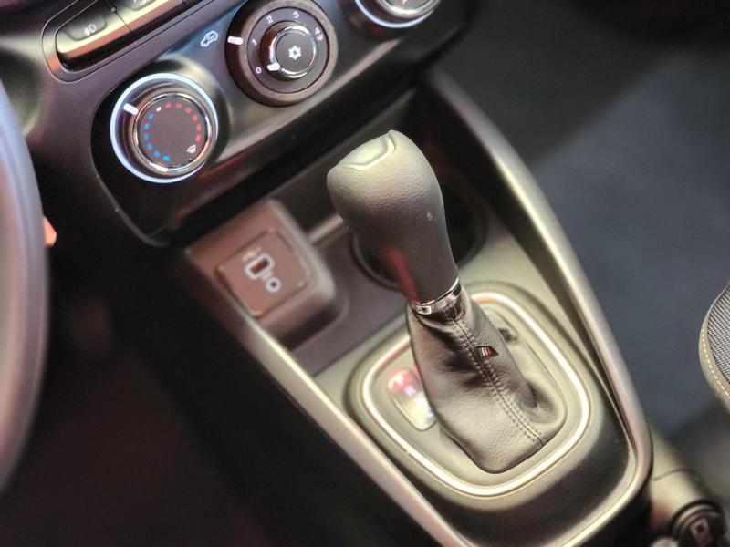 Fiat Argo Trekking 13 8V Flex Automático - foto 12