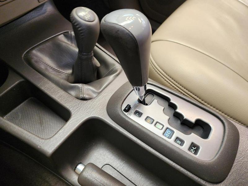 Toyota SW4 Srv D4 D 4X4 3.0 TDI Dies Automático - foto 8