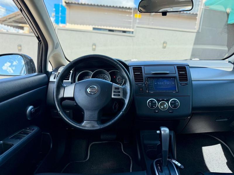 Nissan Tiida Hatch Sl 1.8 16V At 4P - foto 6