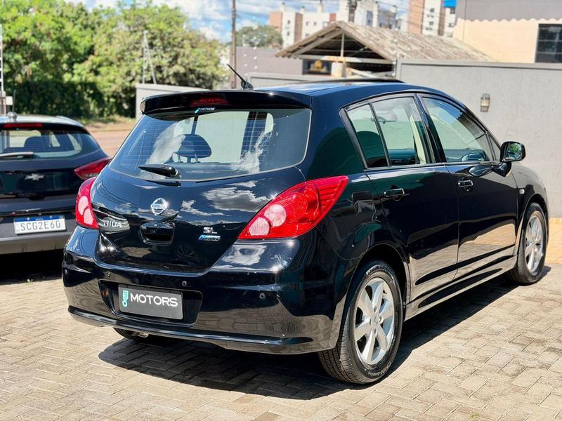 Nissan Tiida Hatch Sl 1.8 16V At 4P - foto 9