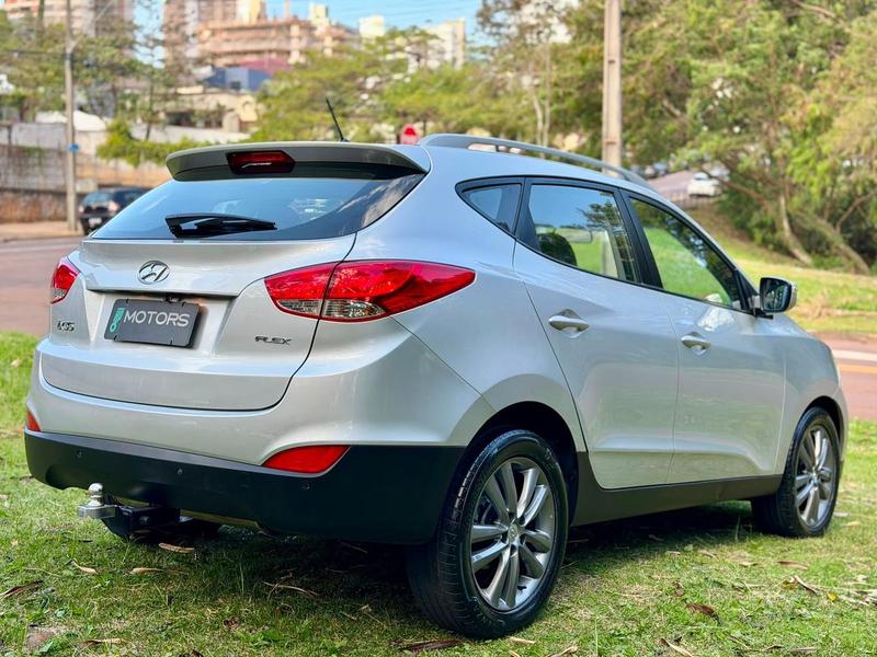 Hyundai ix35 2.0 16V Flex 4P Automático - foto 8