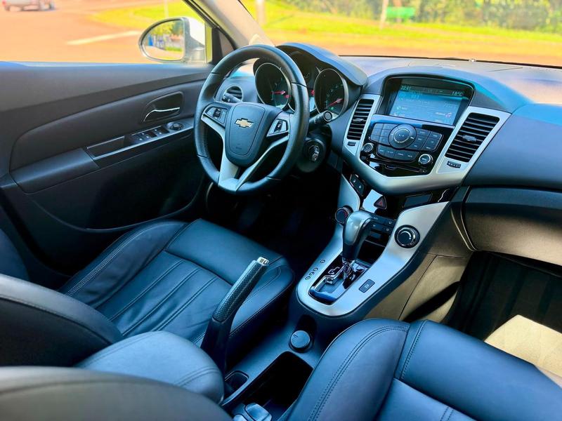 Chevrolet Cruze 1.8 LT 16V Flex 4P Automático - foto 7