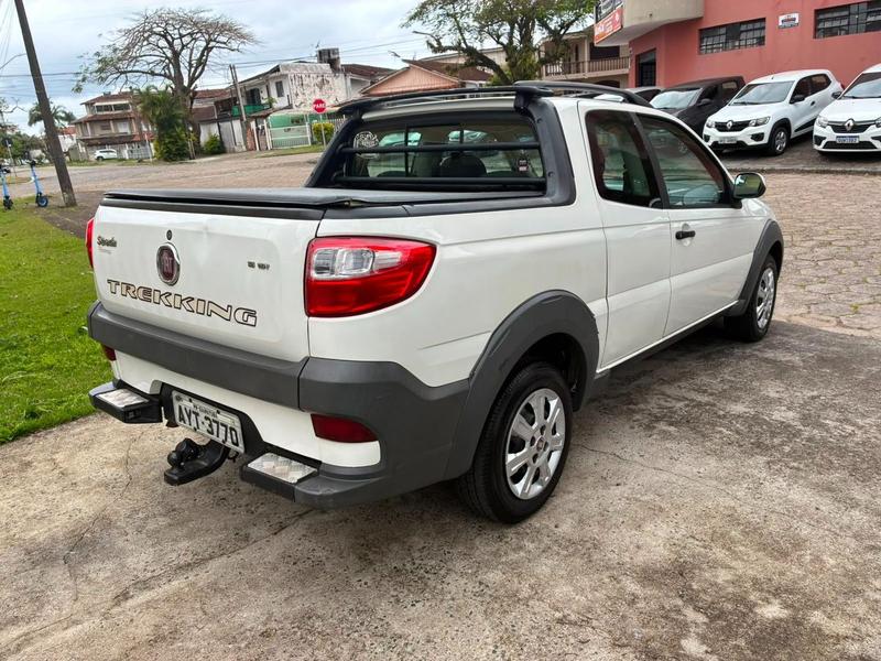 Fiat Strada Trekking 1.6 Cd Flex - foto 4