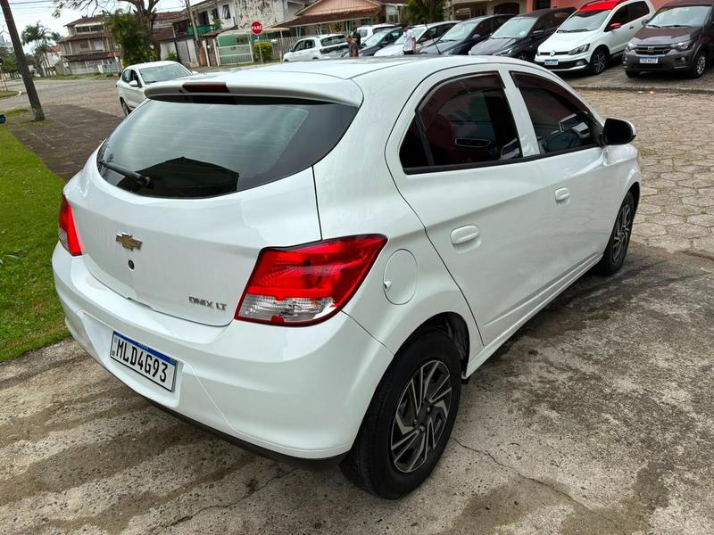 Chevrolet Onix 1.0 LT - foto 4