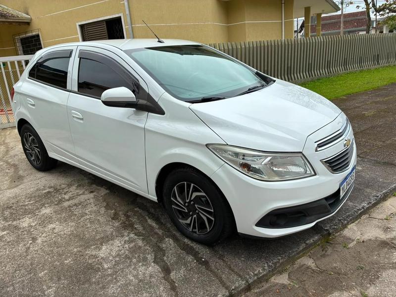 Chevrolet Onix 1.0 LT - foto 3