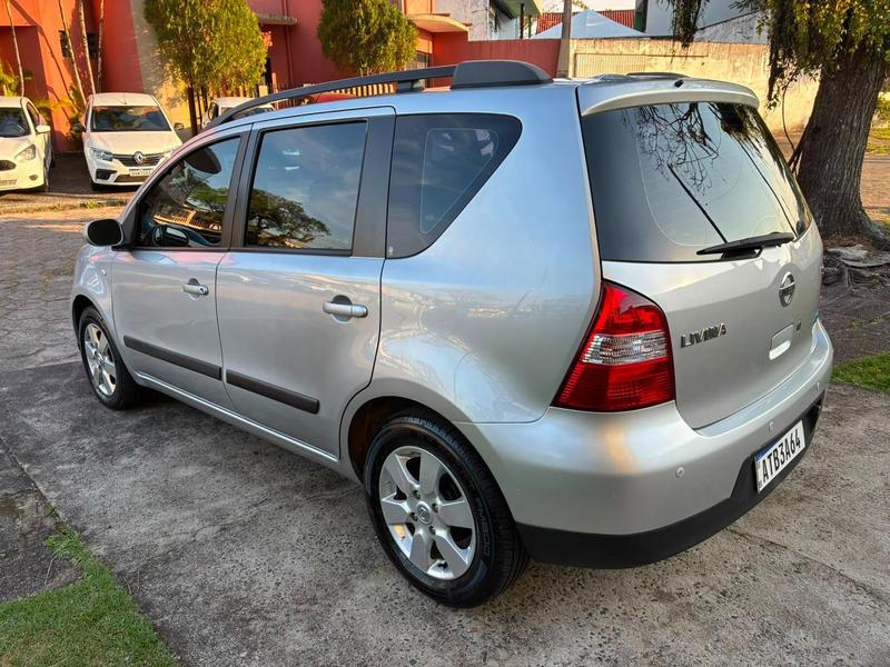 Nissan Livina 1.8 16V Flex 4P Automático - foto 2