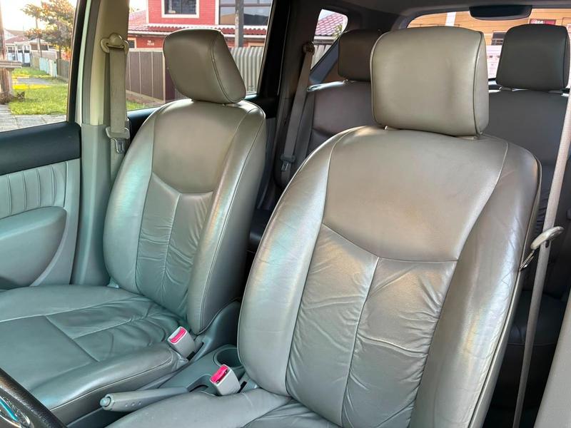 Nissan Livina 1.8 16V Flex 4P Automático - foto 9