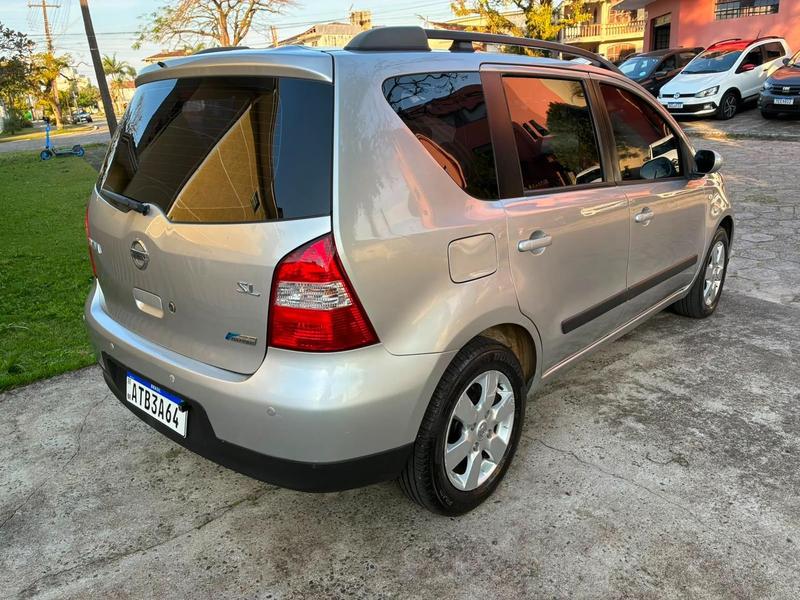 Nissan Livina 1.8 16V Flex 4P Automático - foto 4