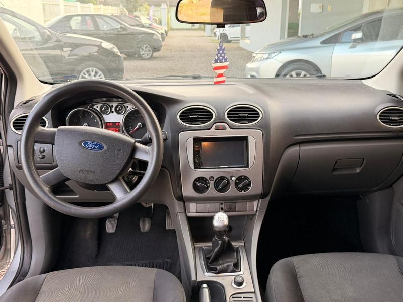 Ford Focus Hatch 2.0 - foto 4