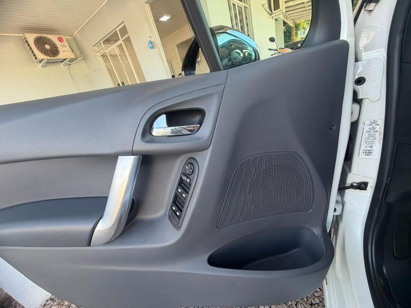 Citroën C3 1.5 Flex 8V 5P Mec - foto 7