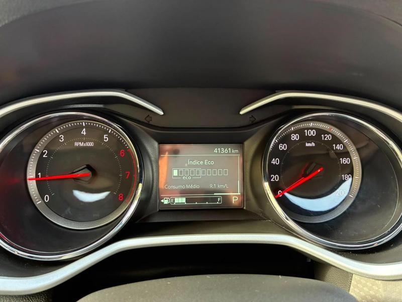 Chevrolet Onix 10tat - foto 6