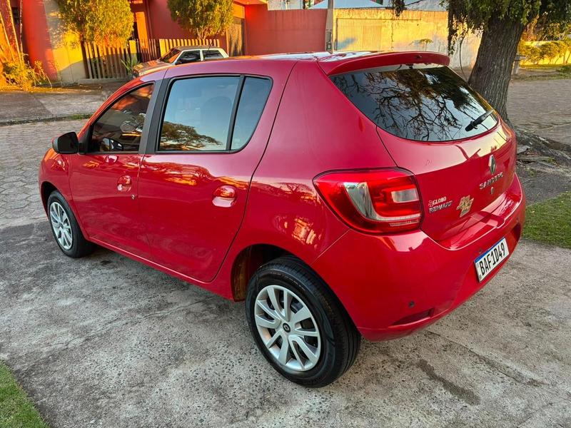 Renault Sandero Expr 1.0 - foto 2