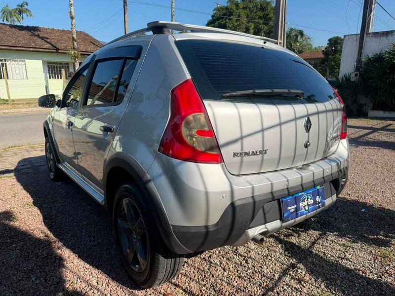 Renault Sandero 1.6 Stepway 8V Flex 4P Manual - foto 7