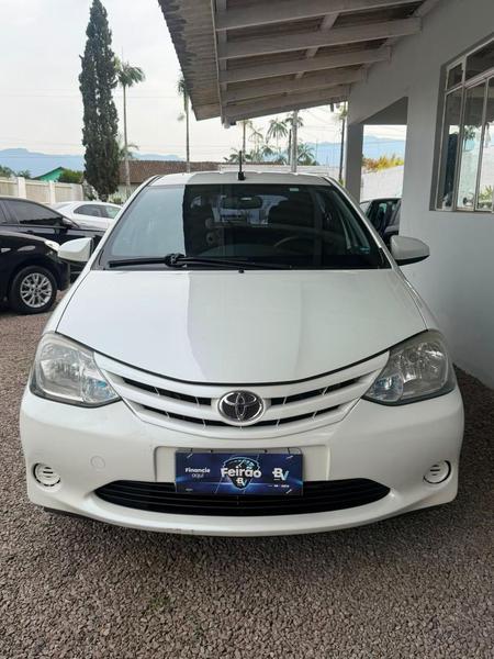 Toyota Etios 13 X 16V Flex 4P Manual - foto 2