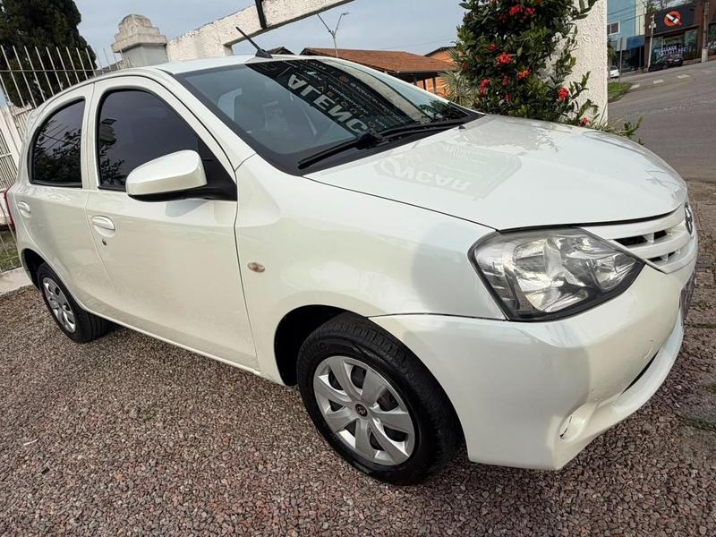 Toyota Etios 13 X 16V Flex 4P Manual - foto 10