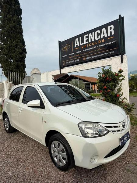 Toyota Etios 13 X 16V Flex 4P Manual - foto 11