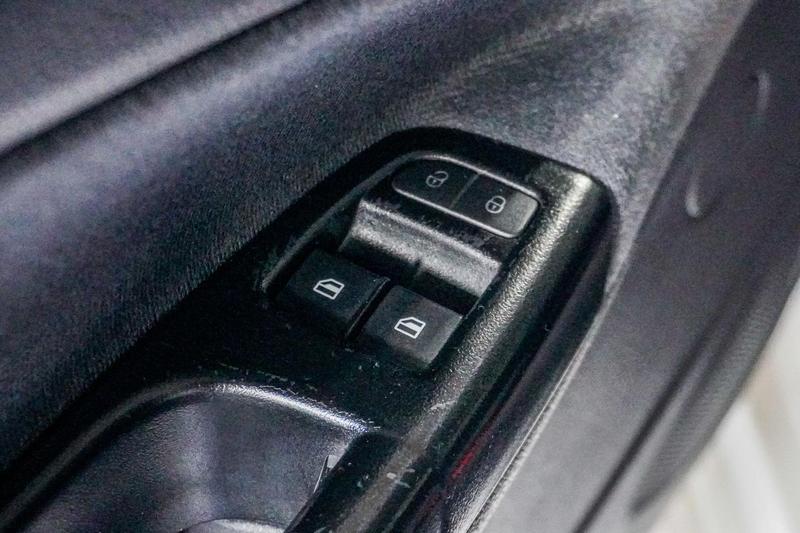 Volkswagen Voyage 1.0 - foto 13