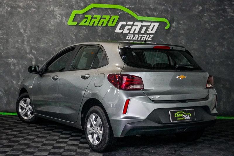 Chevrolet Onix 10mt Hb - foto 9