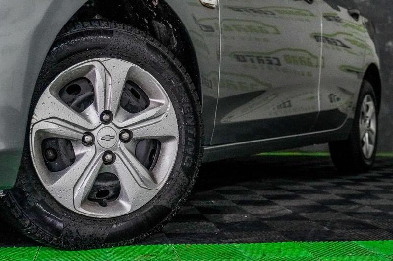 Chevrolet Onix 10mt Hb - foto 2