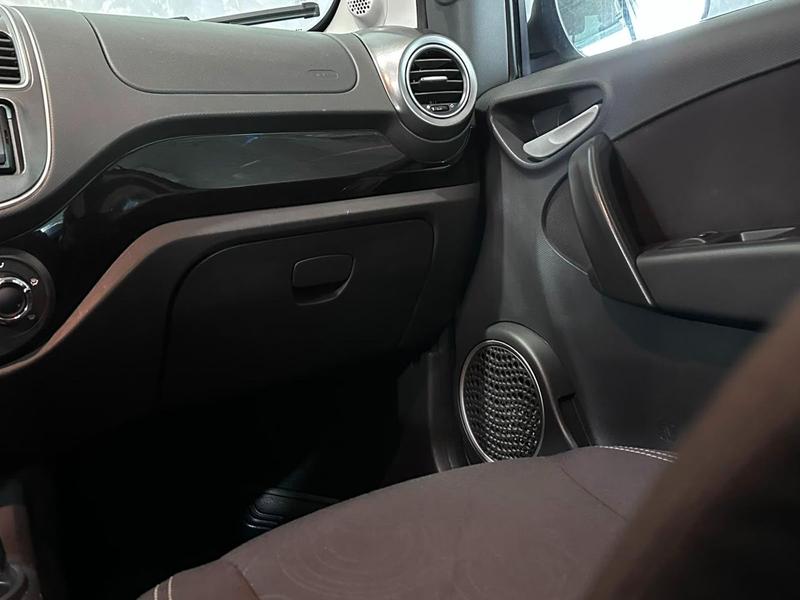 Fiat Siena Attractiv 1.4 - foto 12