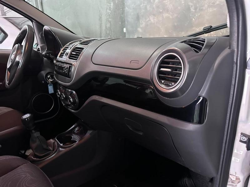 Fiat Siena Attractiv 1.4 - foto 15