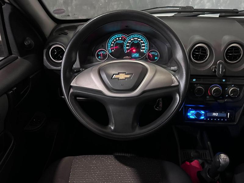 Chevrolet Celta 10l LT - foto 13