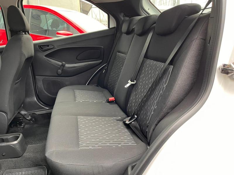 Ford Ka 1.5 Sedan Titanium 12V Flex 4P Aut. - foto 4