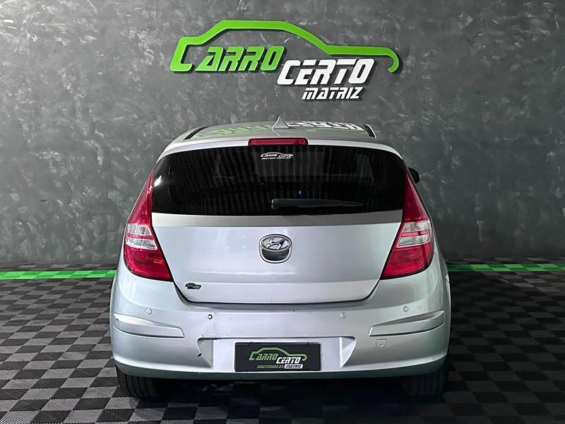 Hyundai i30 2.0 16V 145cv 5P Aut. - foto 5