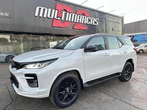 TOYOTA HILUX SW4 GRS 2.8 TB 4X4 DIESEL AUT.