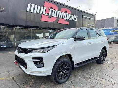 TOYOTA HILUX SW4 GRS 2.8 TB 4X4 DIESEL AUT.