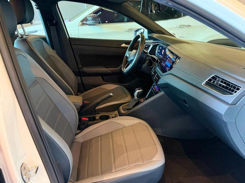Volkswagen Nivus Highline 1.0 200 TSI Flex Aut. - foto 8