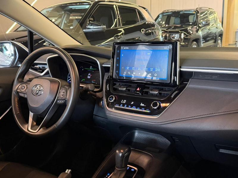 Toyota Corolla Altis Hv - foto 8