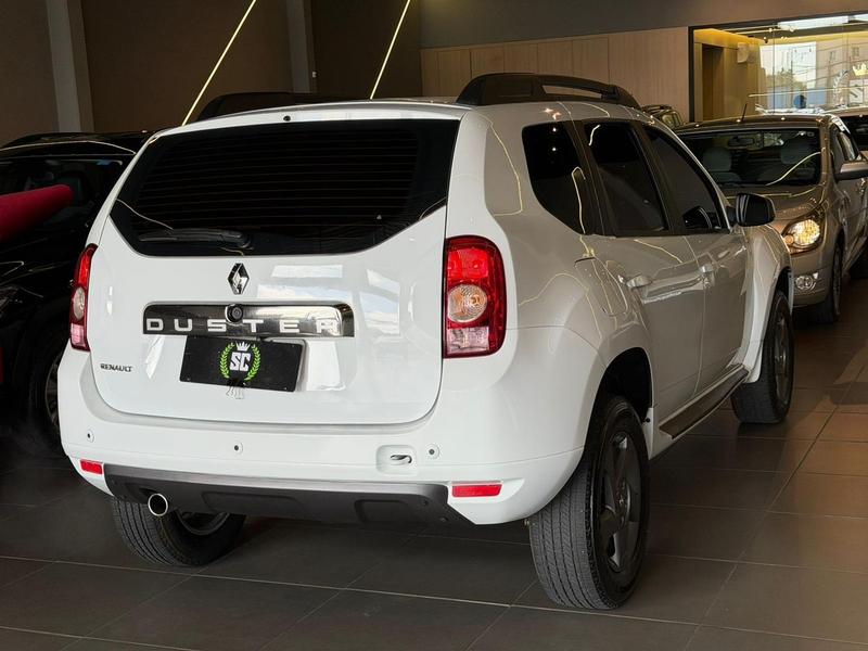 Renault Duster 2.0 D 4x2a - foto 3