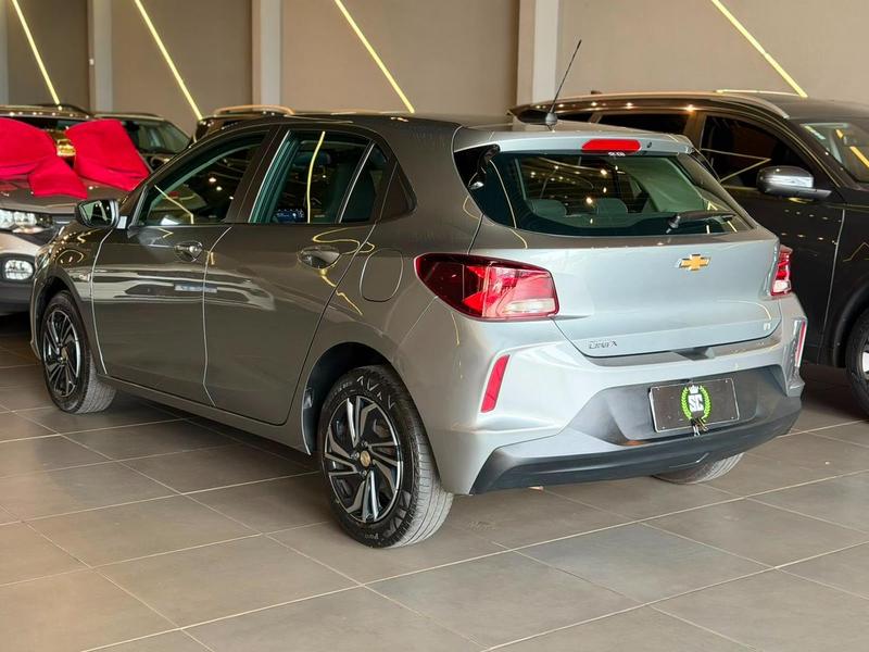 Chevrolet Onix Hatch LT 1.0 12V Tb Flex 5P Mec. - foto 3