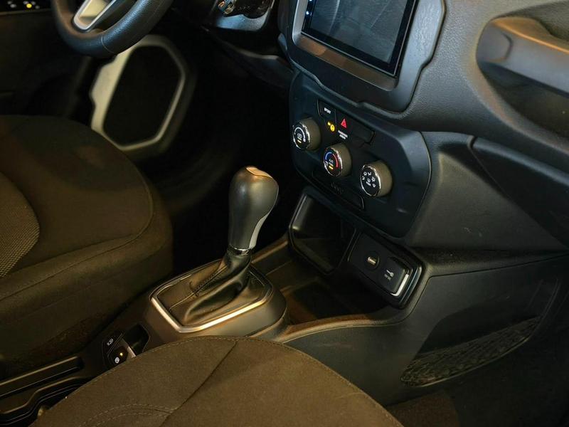 Jeep Renegade Sport 1.8 4X2 Flex 16V Aut. - foto 10