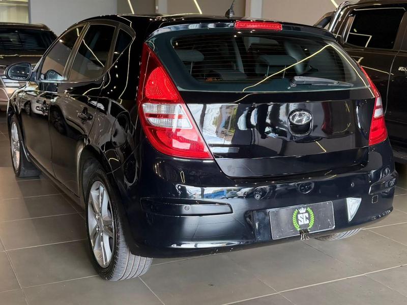 Hyundai i30 2.0 - foto 4