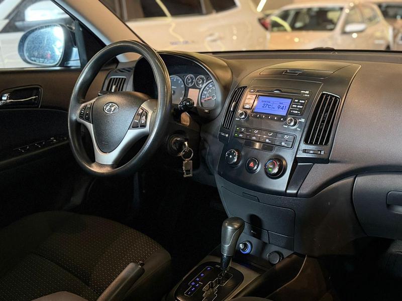 Hyundai i30 2.0 - foto 10