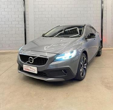 VOLVO V40 CCOUNTRY
