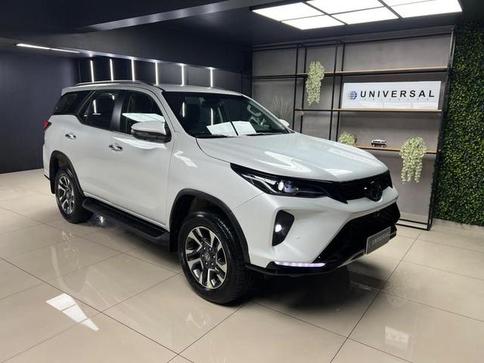 TOYOTA HILUX SW4 SRX PLAT. 4X4 2.8 TB DIE. AUT.